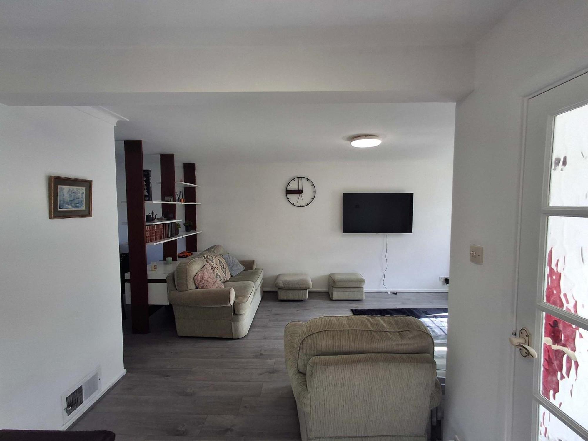 Nicely Decorated 3 Bedroom House Near Heathrow, London Staines-upon-Thames Exterior photo